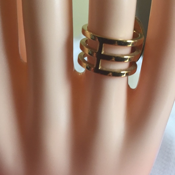 Ladies ring - Picture 2 of 5